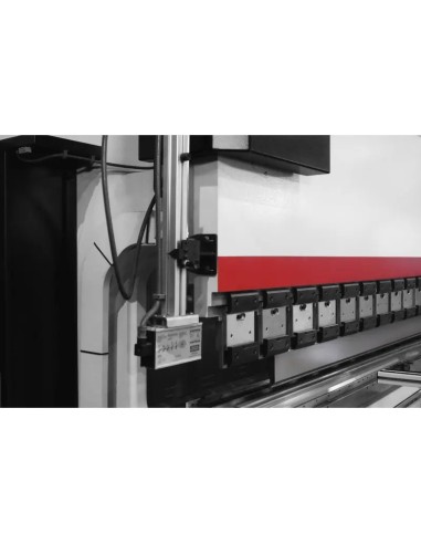 Presa indoire CNC Cormak Easy 31220, fiabila si precisa