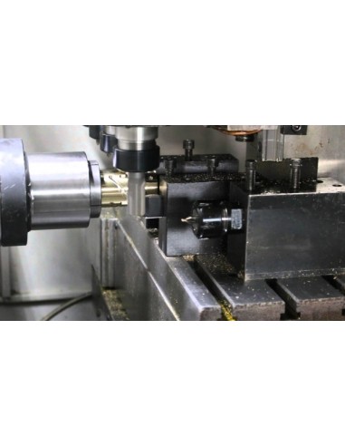 CNC cu scule antrenate 5-AXE Cormak