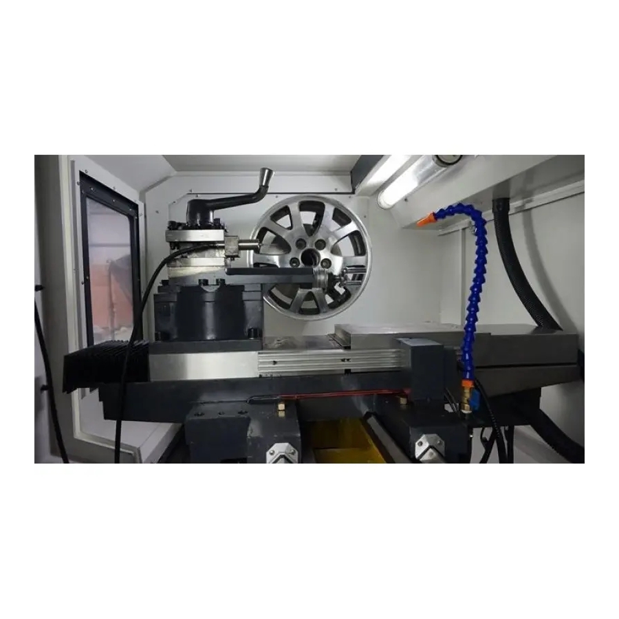 Strung CNC pentru jante 28″, recondiționare precisă