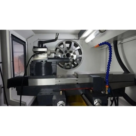 Strung CNC pentru jante 28″, recondiționare precisă