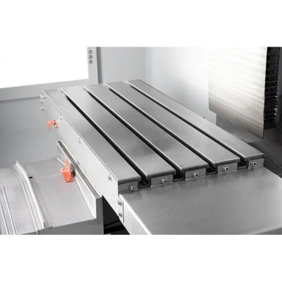 Centru CNC CORMAK MILL 550 pentru prelucrare precisă 2