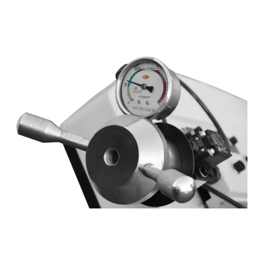 Fierăstrău cu bandă CORMAK G5025 pentru tăieri precise