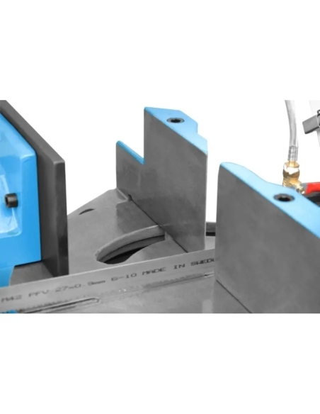 Fierăstrău cu bandă CORMAK S200RH pentru tăieri precise