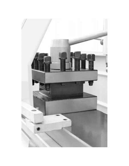 Strung universal CORMAK 660×2000 pentru metal