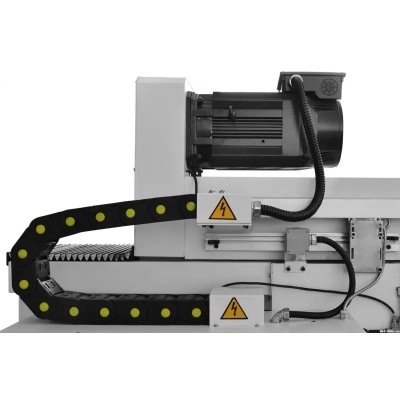 Mașină de frezat unelte CORMAK XL8145 pentru precizie 2