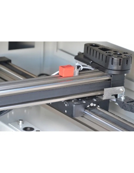 Plotter laser CO2 CORMAK LC 1612Z pentru gravare precisă
