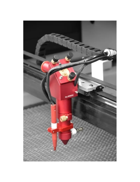 Gravor laser CO2 CORMAK LC 1610D pentru tăiere precisă