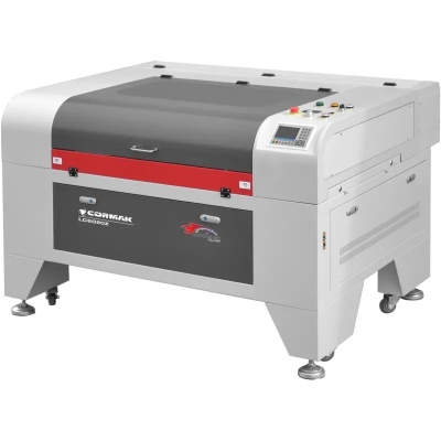 Plotter laser CO2 CORMAK LC6090Z pentru gravare precisă