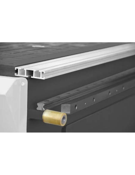 Mașină CNC de frezat CORMAK C1325 BSP pentru lemn