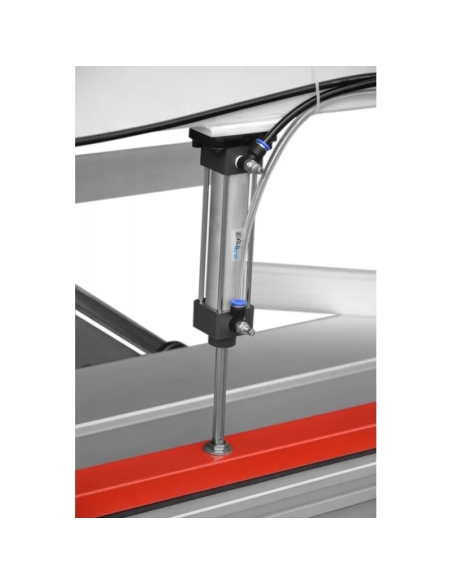 Presor pneumatic 3200 mm pentru debitare precisă