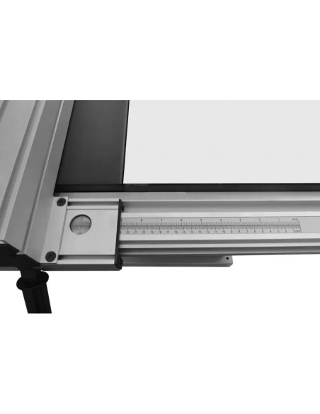 Fierăstrău cu bandă CORMAK HBS700 pentru tăieri precise