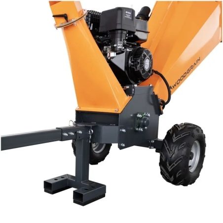 Tocător pe benzină CORMAK R1500 pentru crengi groase