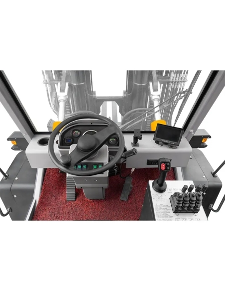 Motostivuitor diesel 16 t cu catarg TRIPLEX 6,5 m