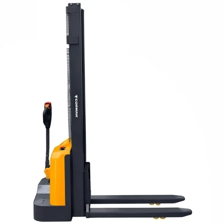 Stivuitor electric CORMAK Q15E25 pentru paleți