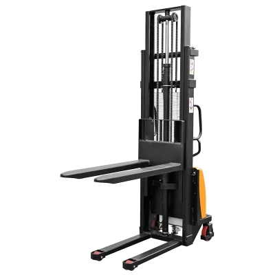 Stivuitor semielectric CORMAK B1040 pentru paleți la 4 m 2