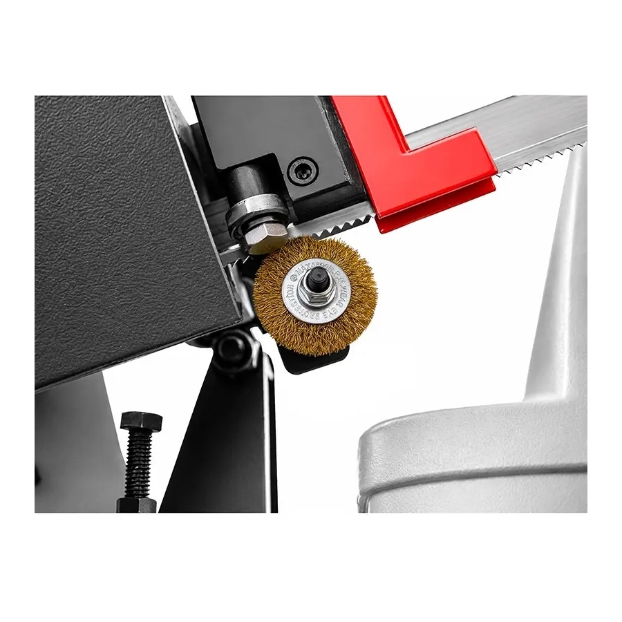 Fierăstrău cu bandă CORMAK HBS320 pentru tăieri precise