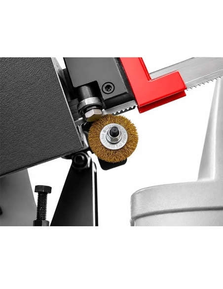 Fierăstrău cu bandă CORMAK HBS320 pentru tăieri precise