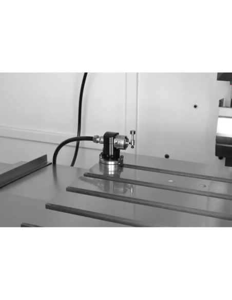 Centru CNC CORMAK MILL 1055 pentru frezare precisă
