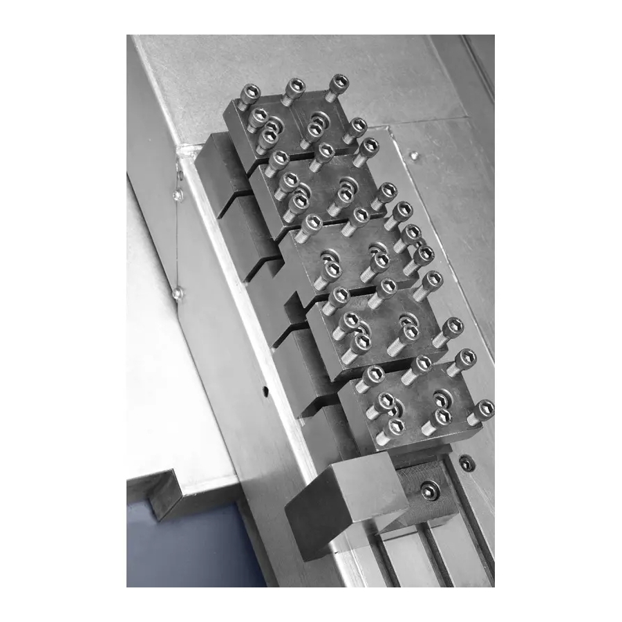 Strung CNC CK7135A cu batiu înclinat pentru metal