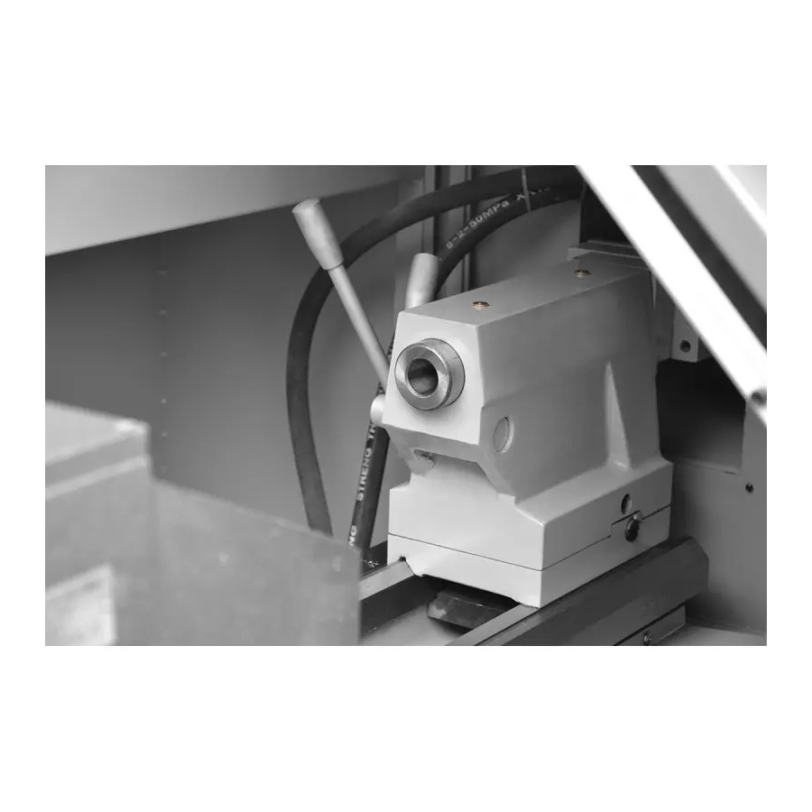 Strung CNC CORMAK 320x1000 pentru prelucrare precisă