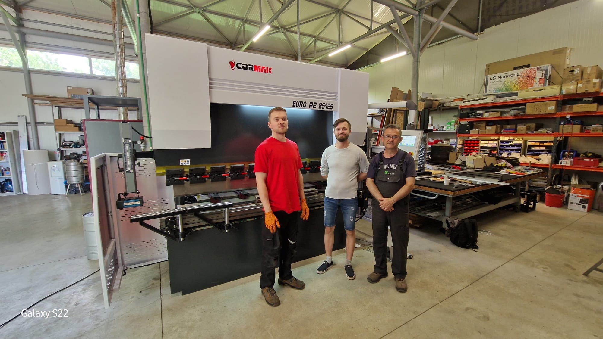 Punere in functiune masina de indoit tabla CNC CORMAK 125x2500 – M2S BROADCAST DESIGN S.R.L. 